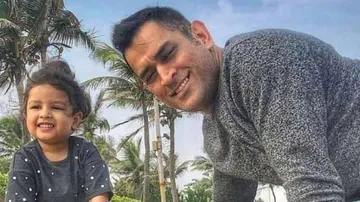 Dhoni Shares 'Rockstar' Ziva's Singing Video | WATCH