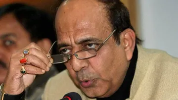 IRCTC delists juice brand after ex-rail minister complains of 'kachra'