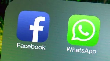 Facebook, WhatsApp down globally including in India