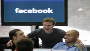 Facebook best place to work, Apple slips to 84th spot
