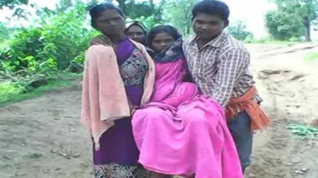 Family shoulders pregnant woman as 108 ambulance denied service