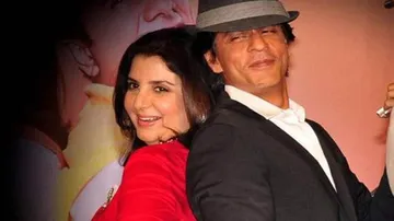 25 Years of DDLJ:  Farah Khan Shares Exclusive BTS From Sets of the Movie With Shah Rukh Khan #Watch