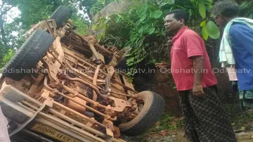Miracle baby: Woman delivers in vehicle that met fatal accident