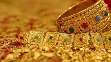 Gold May Cross Rs 52,000 Per 10 Grams By November