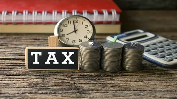 80,000 returns uploaded per hour on GSTN site on last day: Chairman