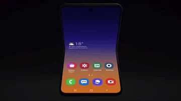 Samsung's Clamshell-Style Galaxy Fold Appears Online