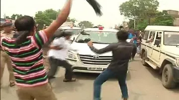 BJD workers damage Gangwar's car in Bargarh