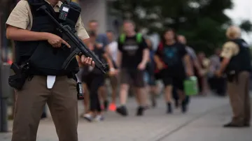 Four injured in Munich subway shooting