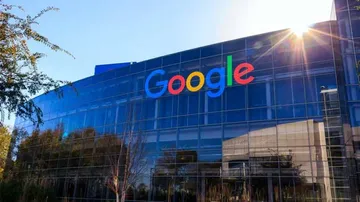 Google Supercomputer Sets New AI Performance Records