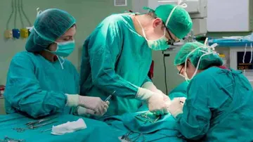 Half Kg Hair, Shampoo Sachets Recovered From 13-Yr-Old Girl's Stomach
