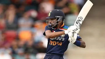 Ind vs Aus: Pandya And Jadeja Take India To 302/5 After Kohli's Fighting Half Century