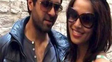 Harman tight-lipped on marriage plans with Bipasha