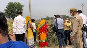 CBI Team Visits Spot Where Dalit Woman Was Gangraped In Hathras