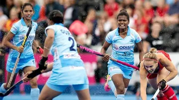 Women's Hockey WC: India hold US, qualify for quarters playoffs