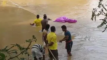 2 Human Skeletons Recovered From Baitarani River