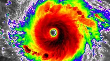 Hurricane Irma destroys '95%' of French part of St Martin: Official