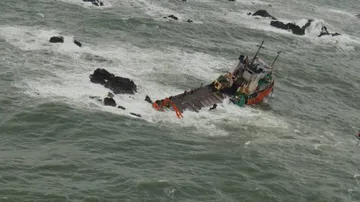 Cyclone Effects: Navy Goes To Rescue 297 Stuck On Oil rig, Barge
