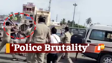 Protest In Odisha After ‘Police Attack Fruit Seller & Journalist’