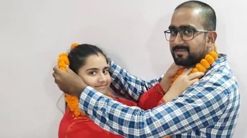 Happy End To Inter-State Love Story: UP Girl Marries Boyfriend In Bhubaneswar  