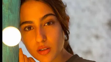 Sara Ali Khan Finally Finds New Love!
