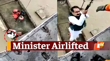Viral Video: IAF Chopper Airlifts MP Home Minister Narottam Mishra From Flood Affected Datia