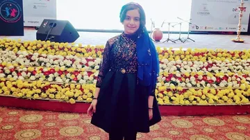 Jana Gana Mana: Iranian Girl's Breathtaking Santoor Rendition Awes Netizens #WATCH