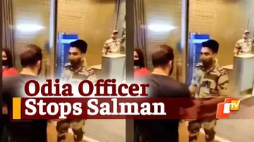 CISF officer Stops Salman Khan