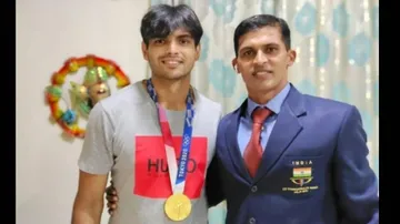 Ex-Coach Naik Has Last Laugh Over AFI As Golden Boy Neeraj Chopra Visits Residence