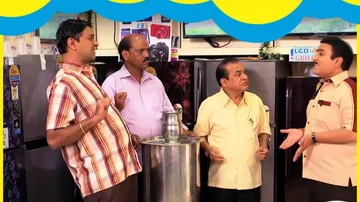 TMKOC: Jethalal with Nattu Kaka, Bagha and Magan