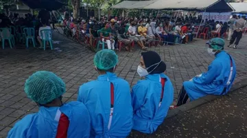Covid Pandemic Killed 80K-180K Health Workers Till May 2021: WHO