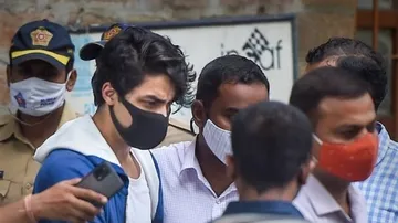 SRK Goes To Receive Aryan Khan, Juhi Chawla Stands Surety