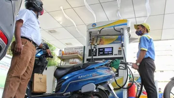 Fuel Price Rise Continues Unabated, Petrol Over Rs 115/Ltr In Mumbai