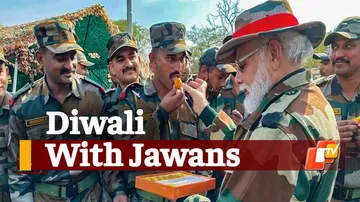 PM Modi Celebrates Diwali With Soldiers 