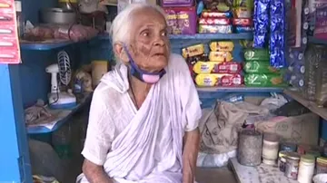 93-Year- Old Harapriya Sells Paan To Make Ends Meet