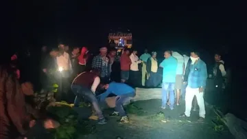 Dacoits Lay Tree Logs On Road To Loot Bus, Forest Staff Foil Bid