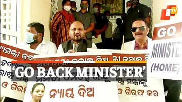 Congress Members Lock Up Assembly Gates 