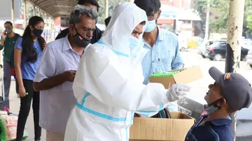 India Records 8,439 New COVID-19 Cases, 195 Fatalities