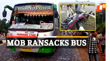 Mob Ransacks Bus