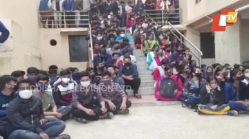 Keonjhar, Govt Engineering College Students Stage Dharna