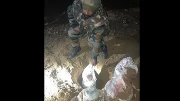 5kg IED Detected and Defused In Kashmir