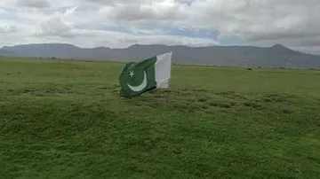 Survey Says Pakistanis Are Less Hopeful About 2022