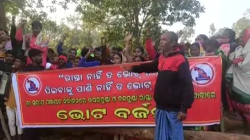 Kalahandi Villagers Refuse Entry To Polling Officers, Boycott Vote Over Road, Drinking Water Woes