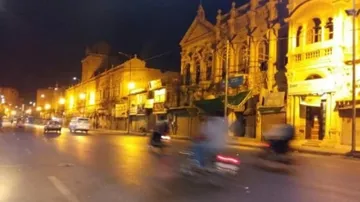 Over 100 People Looted In Karachi's Biggest Crime Incident