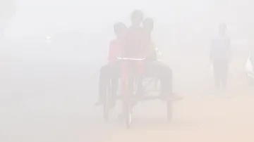 Odisha Weather: Thick Fog Engulfs Cuttack, Bhubaneswar And Puri