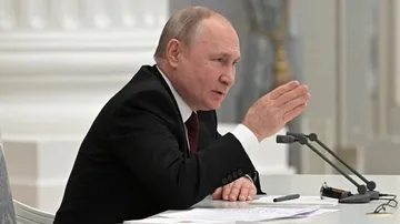 Russia Hits Back With Export Bans