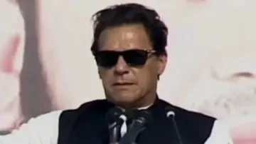 Imran Khan Attacks Army Chief Bajwa, Praises Indian Army As 'Not Corrupt'