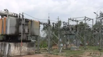 Tall claims fall flat! Several Odisha districts continue to grapple with power cuts 