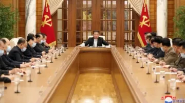 North Korea confirms 1st COVID outbreak, Kim orders lockdown