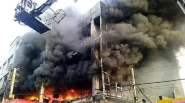 Mundka Fire