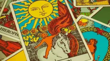 Tarot card prediction